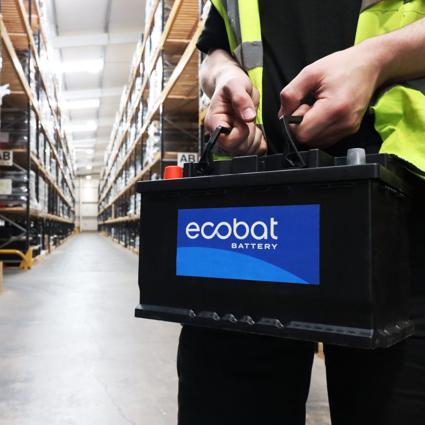 <p>Ecobat takes ownership of Manbat, and Manbat (Ecobat Battery UK) signs a 10 year licensing contract for the Lucas brand. </p>
